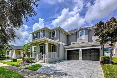 House in Orlando, Florida 5 bedrooms, 301.84 sq.m. № 1873774 - photo 1