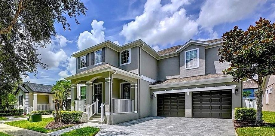 House in Orlando, Florida 5 bedrooms, 301.84 sq.m. № 1873774