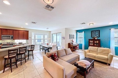 House in Orlando, Florida 5 bedrooms, 301.84 sq.m. № 1873774 - photo 26