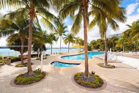 Appartement à louer à Miami Beach, Floride: 1 chambre, 74.88 m2 № 2414528 - photo 4