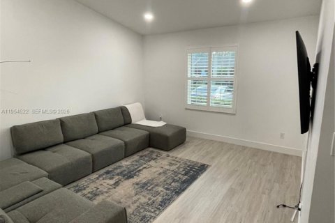 Villa ou maison à vendre à Boca Raton, Floride: 2 chambres, 99.13 m2 № 2008360 - photo 4