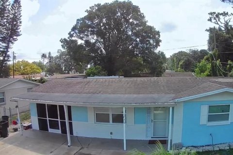 House in Holiday, Florida 2 bedrooms, 147.71 sq.m. № 2157740 - photo 23