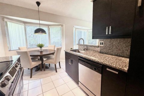 Adosado en venta en Plantation, Florida, 1 dormitorio, 98.38 m2 № 2085776 - foto 4
