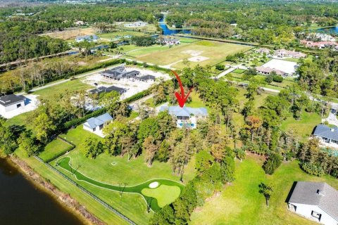 House in Lake Worth, Florida 6 bedrooms, 434.04 sq.m. № 2187120 - photo 7