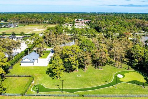 House in Lake Worth, Florida 6 bedrooms, 434.04 sq.m. № 2187120 - photo 13