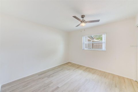 Appartement à louer à Largo, Floride: 2 chambres, 74.32 m2 № 1900254 - photo 15