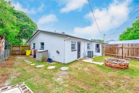 Appartement à louer à Largo, Floride: 2 chambres, 74.32 m2 № 1900254 - photo 20