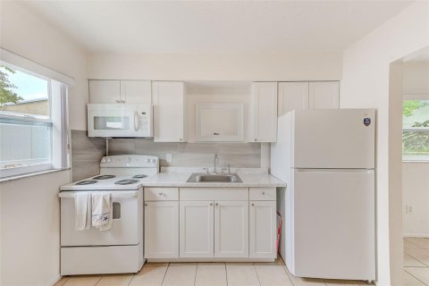 Apartamento en alquiler en Largo, Florida, 2 dormitorios, 74.32 m2 № 1900254 - foto 4