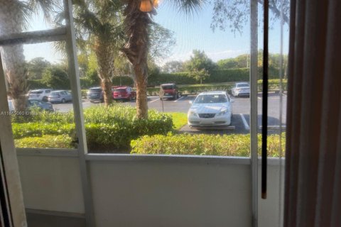 Condo in Boca Raton, Florida, 1 bedroom  № 1940255 - photo 8