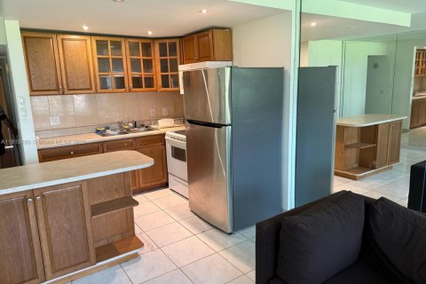 Condo in Boca Raton, Florida, 1 bedroom  № 1940255 - photo 4