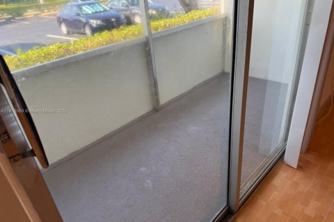 Condo in Boca Raton, Florida, 1 bedroom  № 1940255 - photo 7