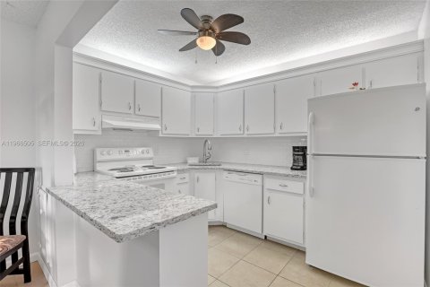 Condominio en venta en Greenacres, Florida, 2 dormitorios, 86.86 m2 № 2029790 - foto 16