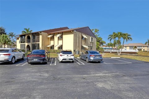 Condominio en venta en Greenacres, Florida, 2 dormitorios, 86.86 m2 № 2029790 - foto 2
