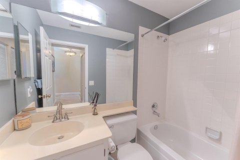 Condo in Plantation, Florida, 2 bedrooms  № 2280783 - photo 11