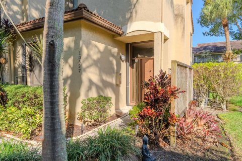 Condo in Plantation, Florida, 2 bedrooms  № 2280783 - photo 2