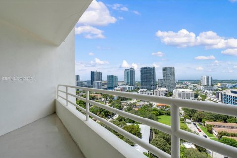 Apartment in Miami, Florida 1 bedroom, 96.25 sq.m. № 1986376 - photo 15