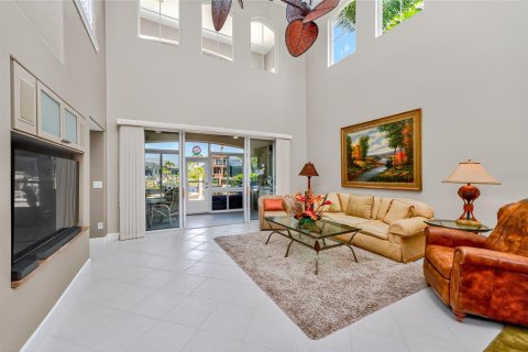 House in Punta Gorda, Florida 4 bedrooms, 217.21 sq.m. № 2166152 - photo 8