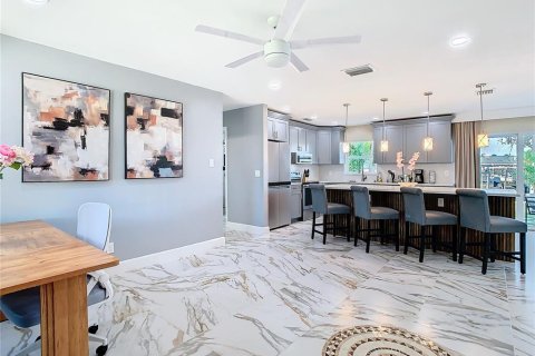 Casa en alquiler en Tampa, Florida, 3 dormitorios, 156.63 m2 № 1886895 - foto 7