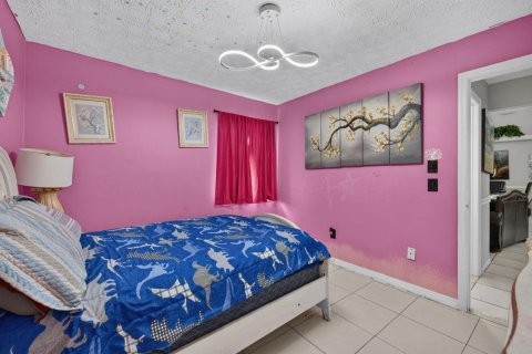 House in Port St. Lucie, Florida 3 bedrooms, 124.4 sq.m. № 2184976 - photo 25