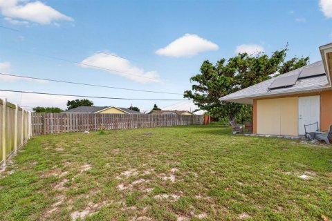 House in Port St. Lucie, Florida 3 bedrooms, 124.4 sq.m. № 2184976 - photo 29