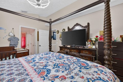 House in Port St. Lucie, Florida 3 bedrooms, 124.4 sq.m. № 2184976 - photo 18