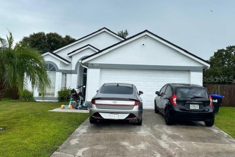 House in Orlando, Florida 3 bedrooms, 142.05 sq.m. № 2305922