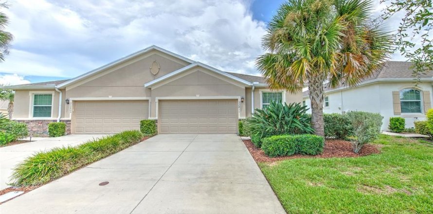 Casa en Wesley Chapel, Florida 3 dormitorios, 145.76 m2 № 1918203