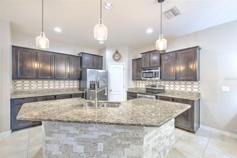 Casa en venta en Wesley Chapel, Florida, 3 dormitorios, 145.76 m2 № 1918203 - foto 3