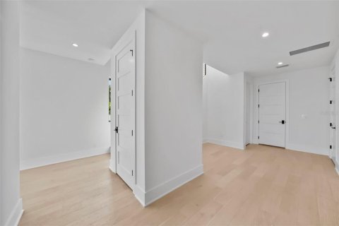 Adosado en venta en Tampa, Florida, 4 dormitorios, 308.25 m2 № 1661931 - foto 19
