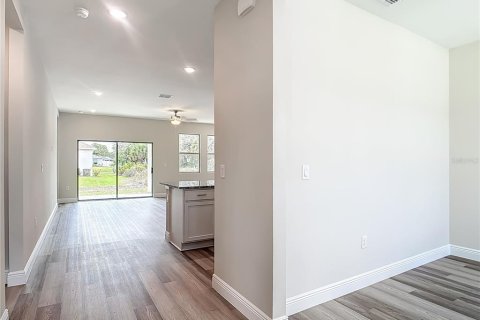 Villa ou maison à vendre à North Port, Floride: 4 chambres, 168.15 m2 № 2167380 - photo 7