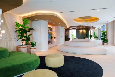 Снять в аренду кондоминиум в Майами, Флорида 3 спальни, 162.58м2, № 1888068 - фото 7