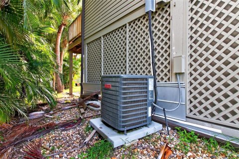 House in Fort Myers, Florida 3 bedrooms, 111.48 sq.m. № 1906922 - photo 4