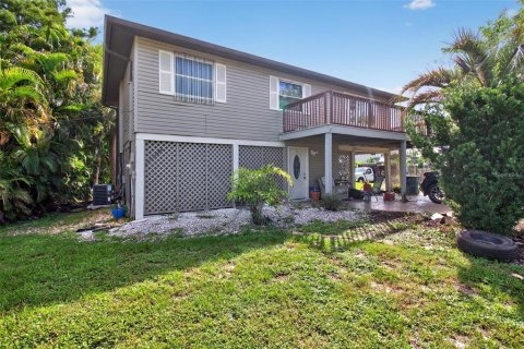 House in Fort Myers, Florida 3 bedrooms, 111.48 sq.m. № 1906922 - photo 15