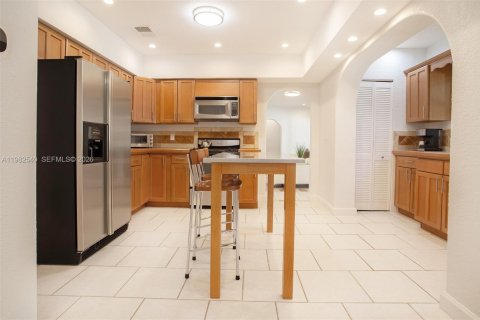 Villa ou maison à vendre à Miami, Floride: 5 chambres, 475.57 m2 № 2080370 - photo 17
