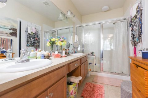 Купить кондоминиум в Ривервью, Флорида 6 комнат, 131.36м2, № 1608855 - фото 26