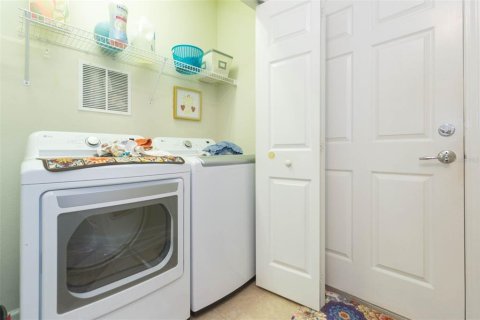Купить кондоминиум в Ривервью, Флорида 6 комнат, 131.36м2, № 1608855 - фото 8