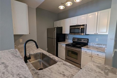 Copropriété à louer à Orlando, Floride: 2 chambres, 96.71 m2 № 2413742 - photo 3