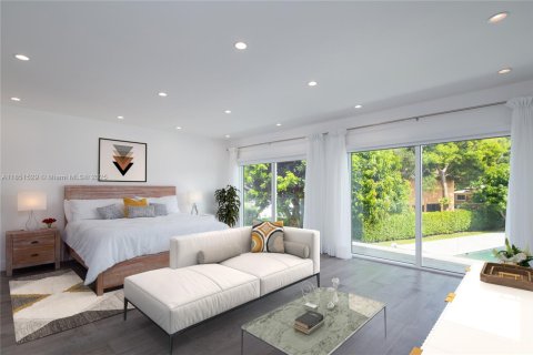House in Miami Shores, Florida 5 bedrooms, 301 sq.m. № 1857533 - photo 12