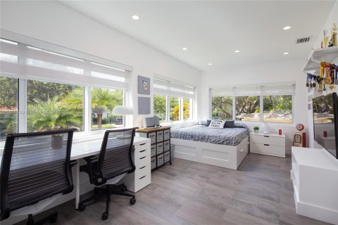 House in Miami Shores, Florida 5 bedrooms, 301 sq.m. № 1857533 - photo 28