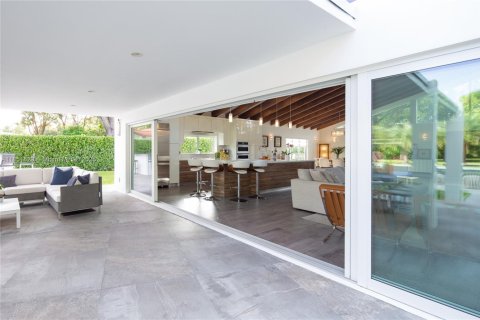 House in Miami Shores, Florida 5 bedrooms, 301 sq.m. № 1857533 - photo 17