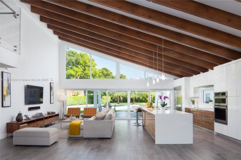 House in Miami Shores, Florida 5 bedrooms, 301 sq.m. № 1857533 - photo 2