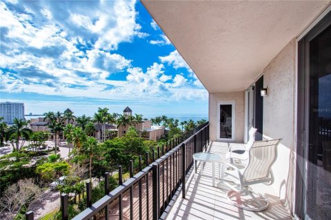 Condo in Sarasota, Florida, 2 bedrooms № 2099083 - photo 22