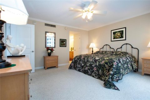 Condo in Sarasota, Florida, 2 bedrooms № 2099083 - photo 28