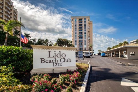 Condo in Sarasota, Florida, 2 bedrooms № 2099083 - photo 2