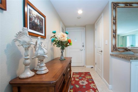 Condo in Sarasota, Florida, 2 bedrooms № 2099083 - photo 4