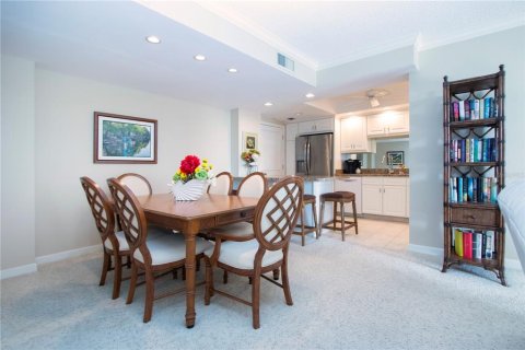 Condo in Sarasota, Florida, 2 bedrooms № 2099083 - photo 10