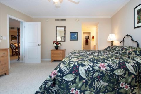 Condo in Sarasota, Florida, 2 bedrooms № 2099083 - photo 29