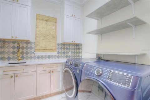 Casa en venta en Windermere, Florida, 4 dormitorios, 280.01 m2 № 1757228 - foto 26
