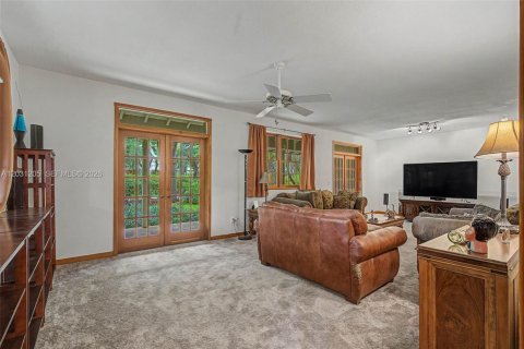 Villa ou maison à vendre à Palmetto Bay, Floride: 4 chambres, 285.4 m2 № 2082934 - photo 12