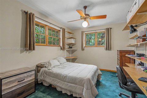 Villa ou maison à vendre à Palmetto Bay, Floride: 4 chambres, 285.4 m2 № 2082934 - photo 22